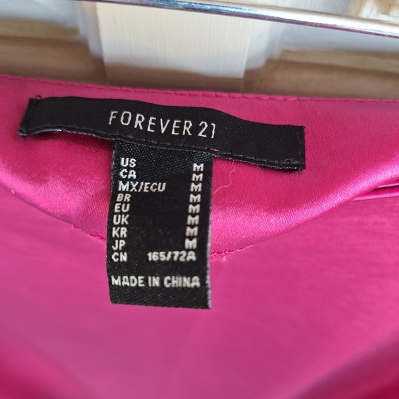 Forever 21 Junior Maxi Skirt Fuchsia SzM Side Zip Deep Slit Runs Small - Picture 8 of 8